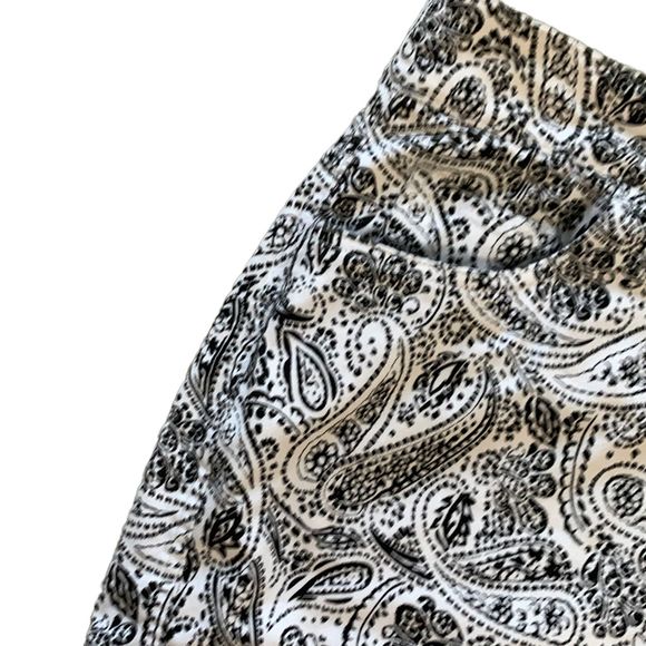 Women Within Black & White Print Skirt Size 22W - Picture 3 of 7